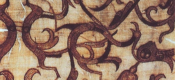 Zhou dynasty embroidered silk gauze ritual garment